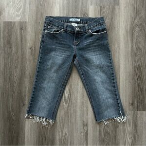 Y2K Garage Dark Blue Frayed Hem Cropped Capri Jeans